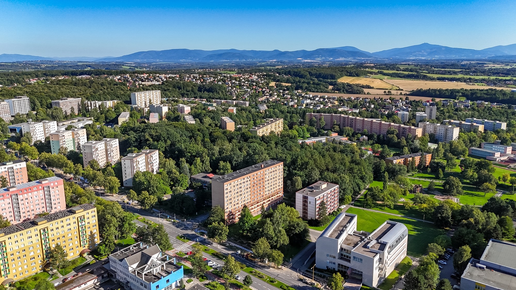 ing-_nela_lesnakova_matuskova_realitni_maklerka_prodej_bytu_11_ul-_kubelikova_havirov_1