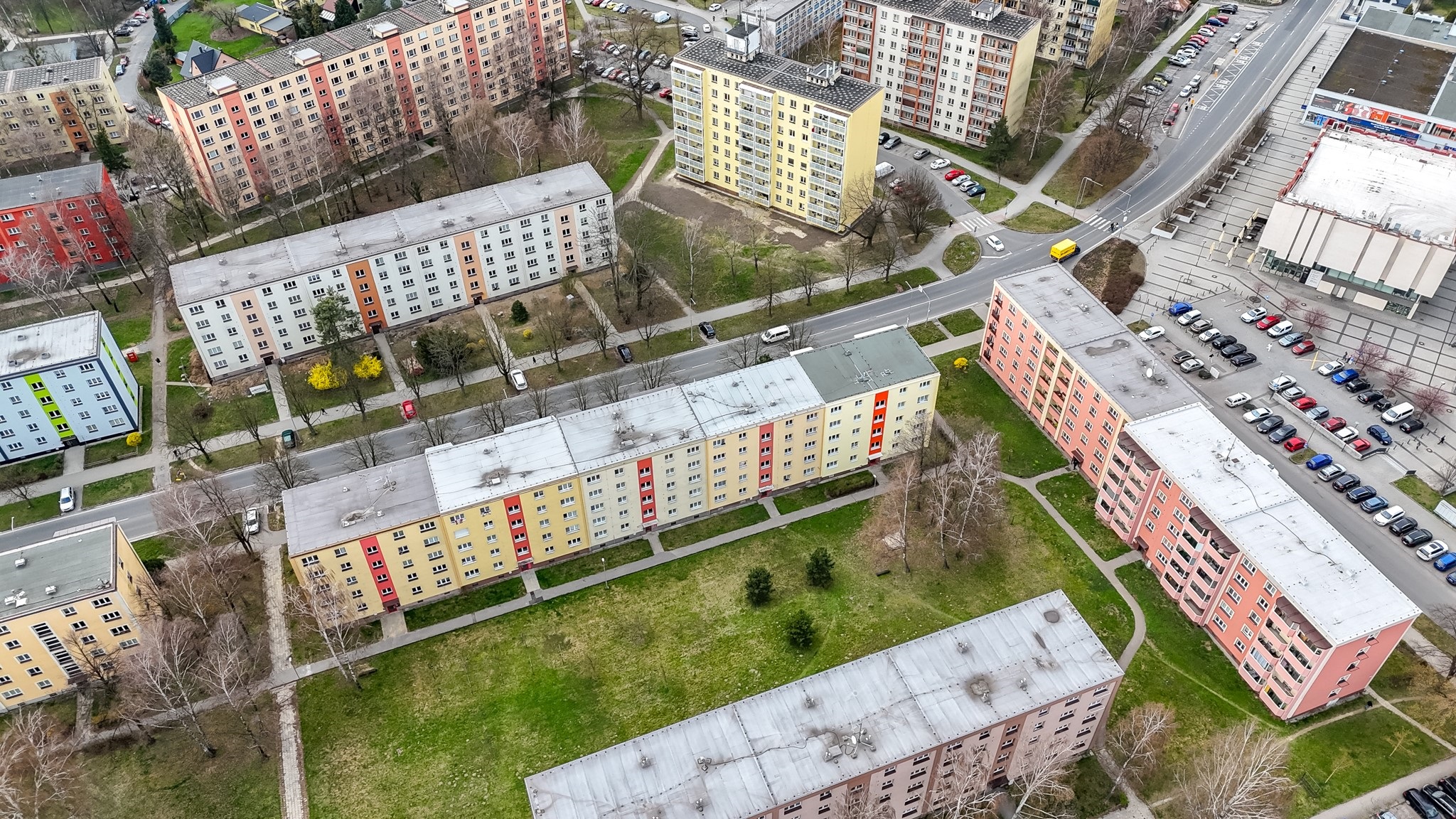 ing-_nela_lesnakova_matuskova_-_realitni_maklerka_prodej_bytu_21_ul-_tr-_tereskovove_karvina_2