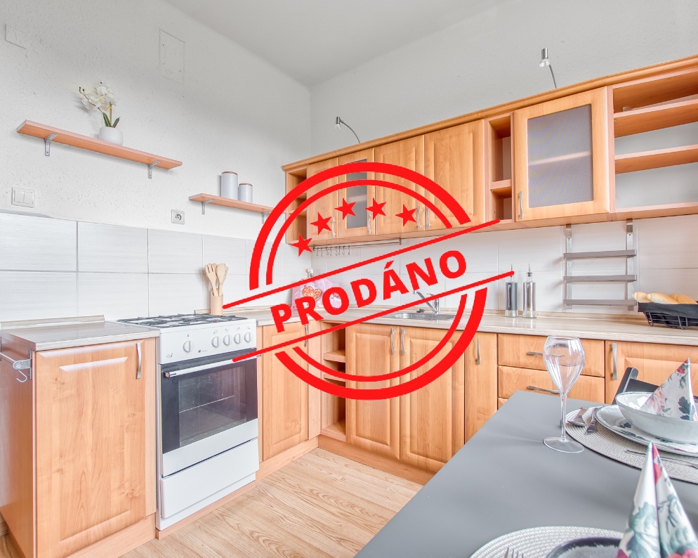 Prodej bytu v os. vlast. 2+1/65m2 + balkon + komora ulice Čapkova, Karviná - Nové město