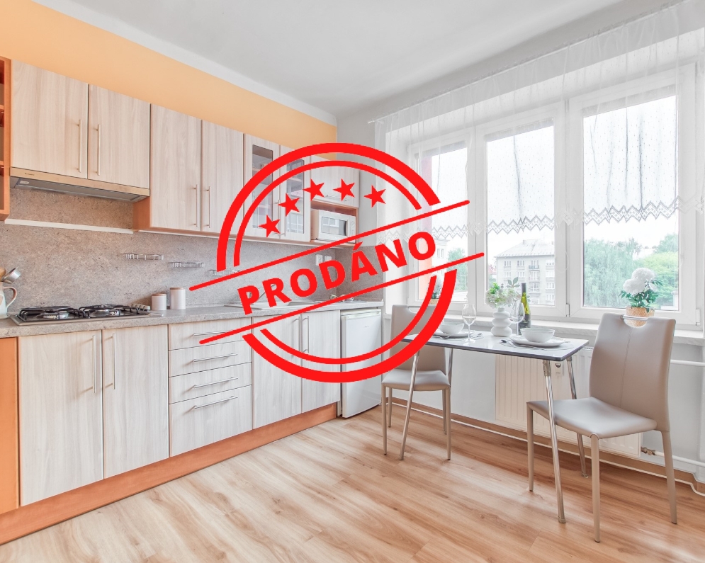 Prodej bytu v os. vlast. 1+1+balkon a komora/44 m2 na ul. Tř. Osvobození, Karviná - Nové Město