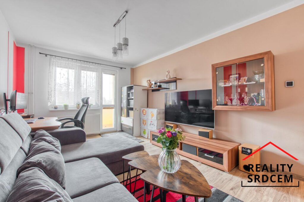 Prodej bytu v os. vl. 2+1+lodžie/54m2 na ul. Ciolkovského, Karviná – Ráj