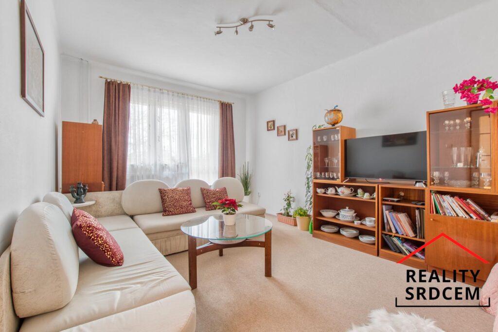 Prodej družs. bytu 1+1+prostorná lodžie/40m2 na ul. Božkova, Karviná – Ráj