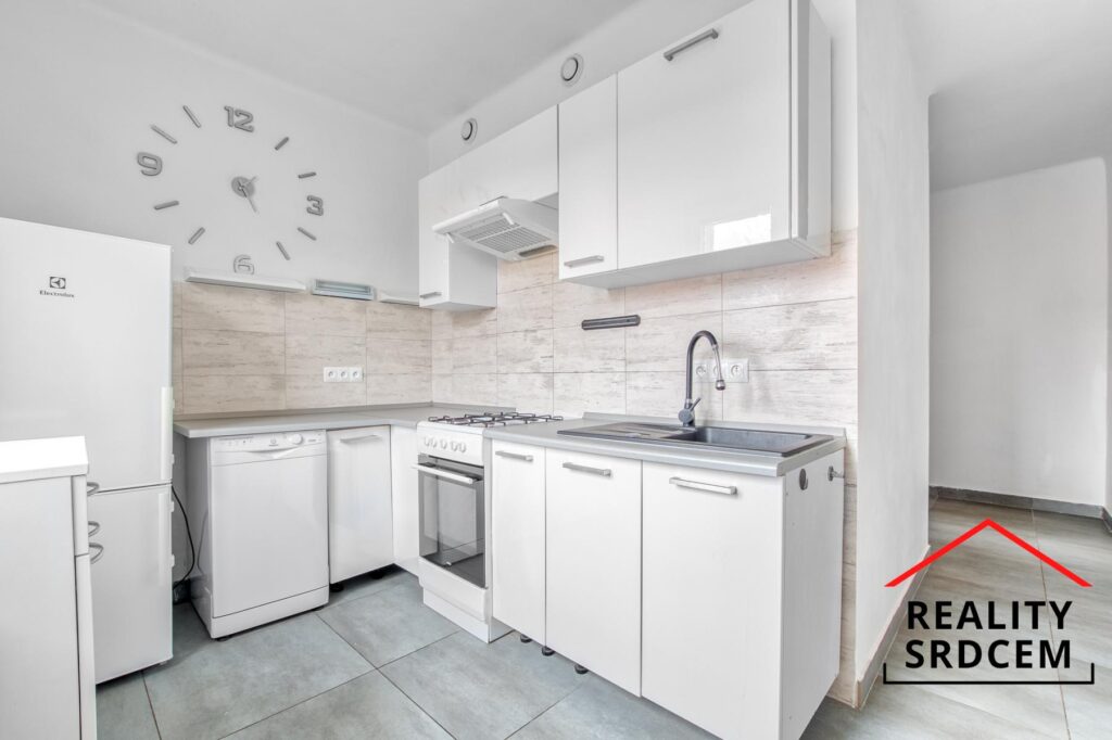 Pronájem bytu v os.vl. 2+1+pracovna/56m2 na ul. Víta Nejedlého, Karviná – Ráj