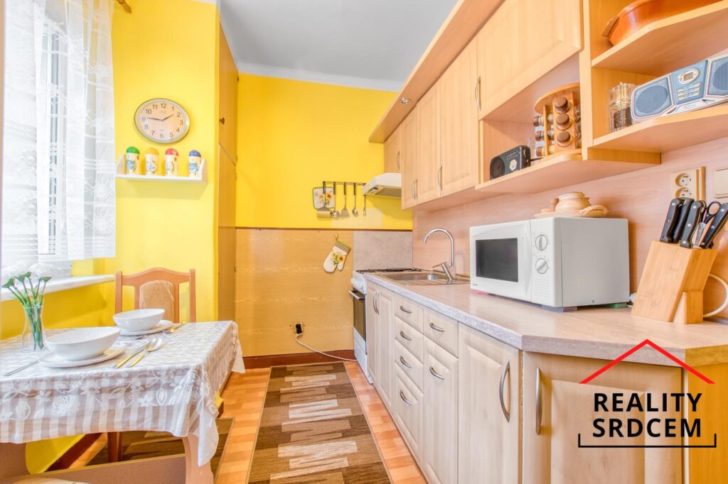 Prodej družs. bytu o velikosti 3+1+franc. okno/53m2 na ul. Borovského, Karviná – Mizerov