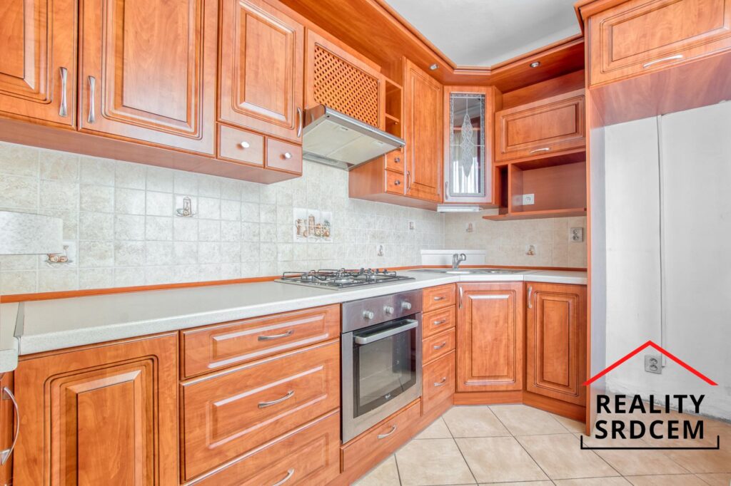 Pronájem bytu v os. vlast. o velikosti 2+1+balkon/48m2 na ul. 17. listopadu, Havířov – město