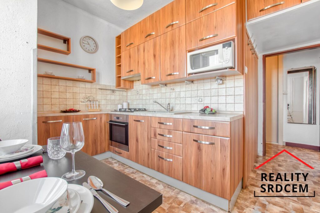 Pronájem družs. bytu 2+1+lodžie/56m2 na ul. Na Kopci, Karviná – Mizerov