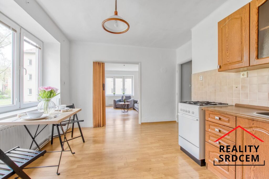 Prodej bytu v os. vl. 2+1 +komora/63m2 na ul. Havířská, Karviná – Nové město