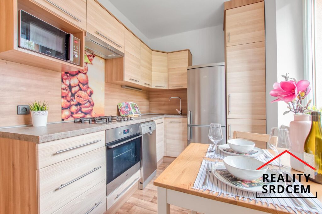Pronájem bytu v os. vlast. 2+1+balkon/53m2 na ul. Na Kopci, Karviná – Mizerov