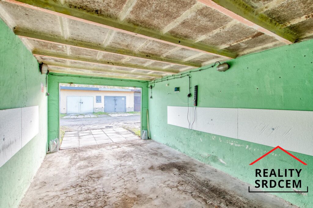 Pronájem garáže/17 m2 na ul. Borovského, Karviná – Ráj