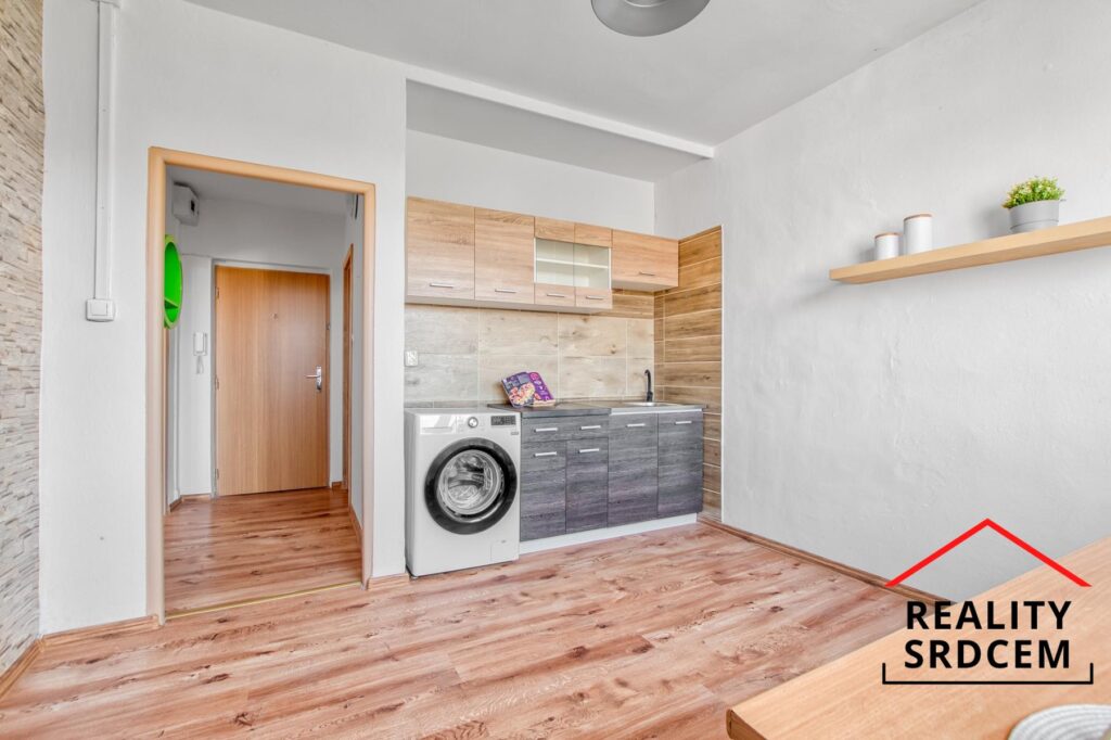 Pronájem družs. bytu 1+1/37m2 na ul. Divišova, Karviná – Hranice