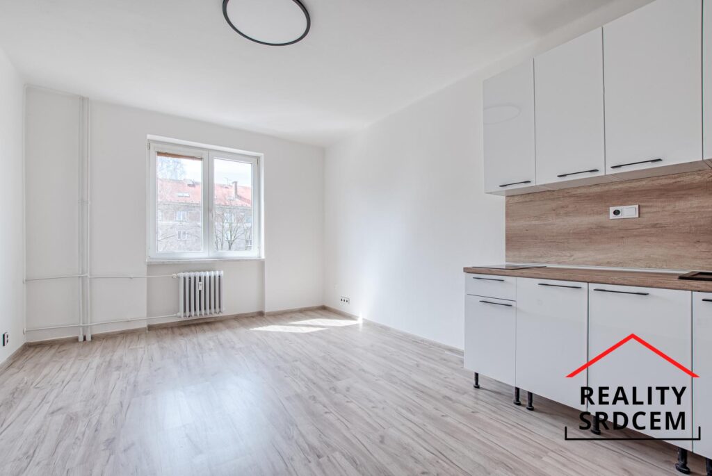 Pronájem bytu v os. vlast. o velikosti 1+kk/25 m2 na ul. Vardasova, Havířov – Město