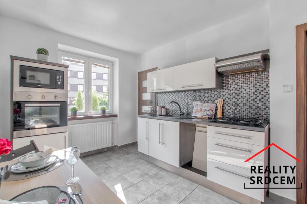 Pronájem bytu v os. vlast. o velikosti 1+1/46 m2 na ul. Karola Sliwky, Karviná – Fryštát