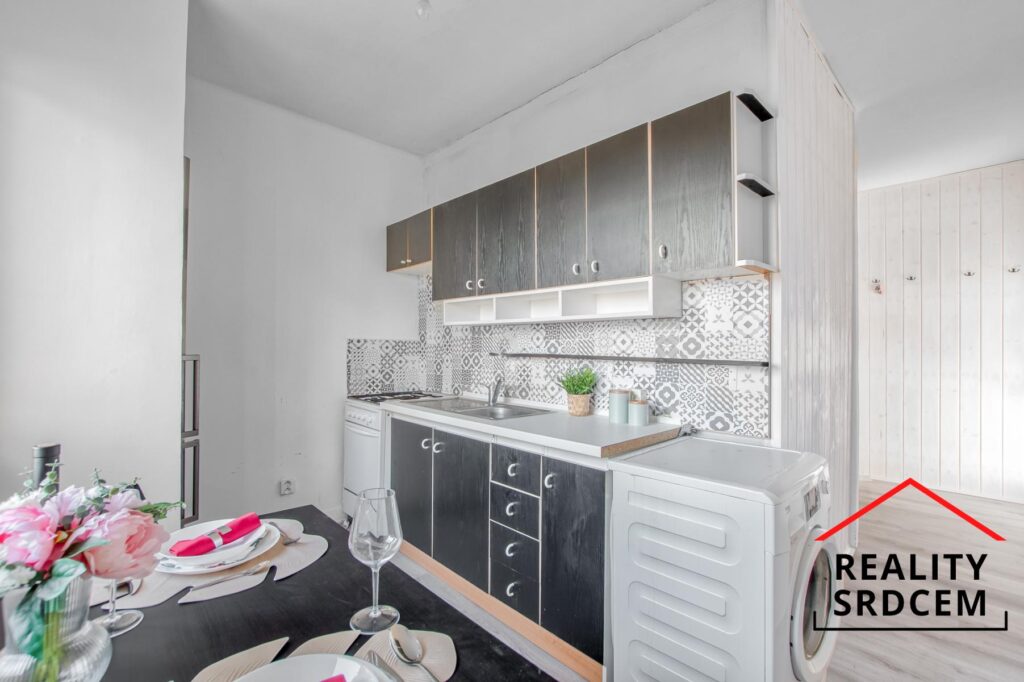 Pronájem bytu v os. vlast. 2+1+lodžie/55 m2 na ul. Kpt. Jaroše, Karviná – Mizerov