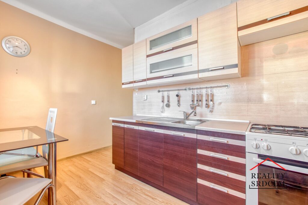 Pronájem bytu v os. vlast. 2+1+lodžie/55m2 na ul. Na Kopci , Karviná – Mizerov