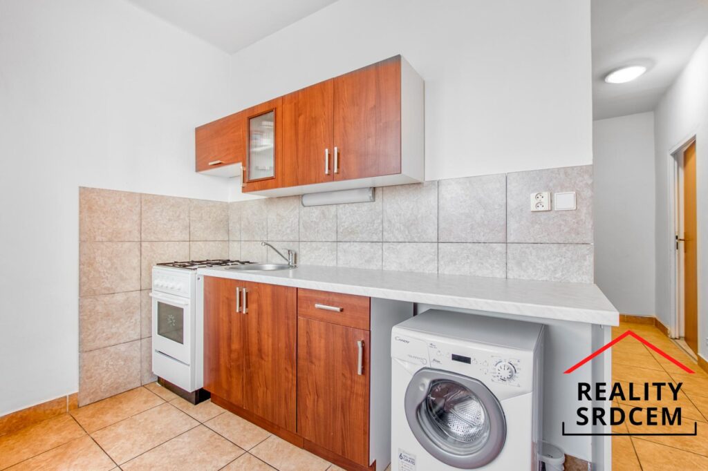 Pronájem družs. bytu o velikosti 2+1+lodžie/55 m2 na ul. Březová, Karviná – Ráj
