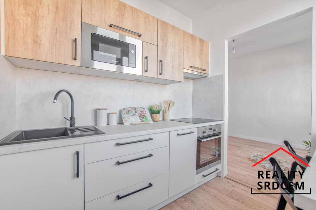 Pronájem bytu v os. vlast. o velikosti 3+1+lodžie/66m2 na ul. Příční, Karviná – Mizerov