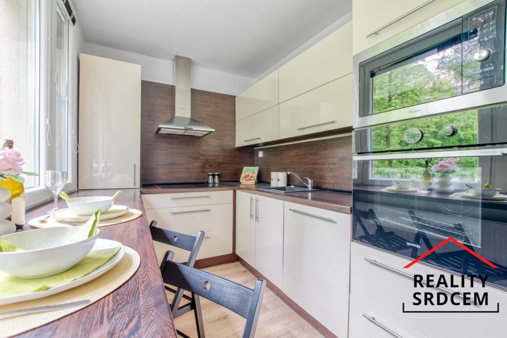 Pronájem bytu v os. vlast. o velikosti 3+1+/74 m2 na ul. Čsl. Armády, Karviná – Hranice