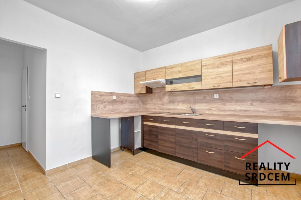 Pronájem bytu v os. vl. 1+1+šatna/39m2 na ul. Závodní, Karviná – Nové město