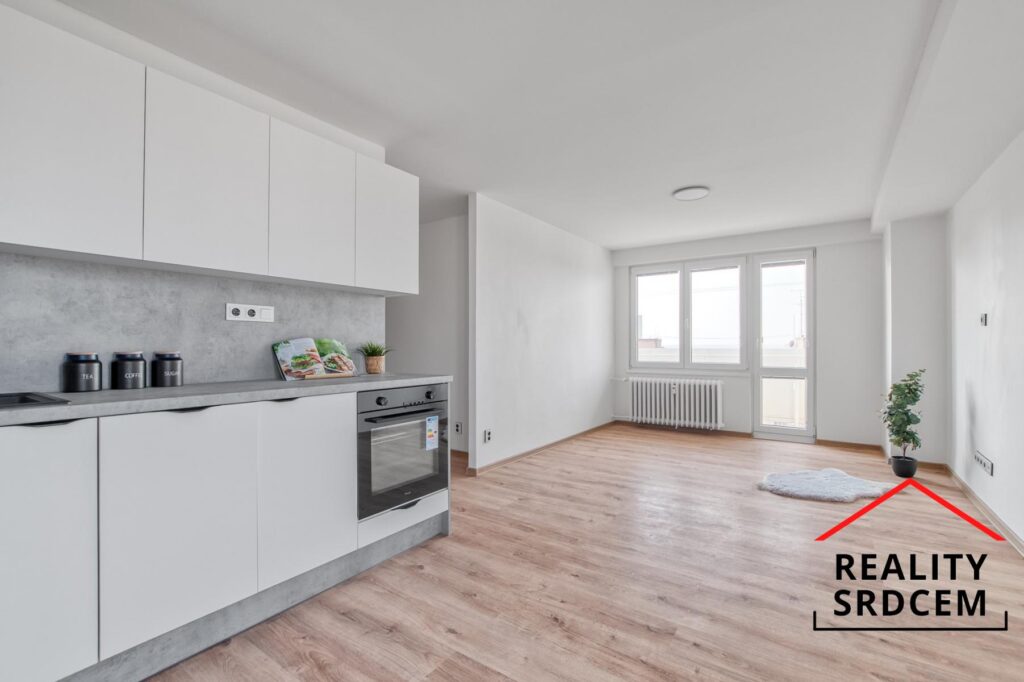 Pronájem bytu v os. vlast. o velikosti 2+kk+lodžie a balkon/51m2 na ul. Bratr. Veverkových, Karviná