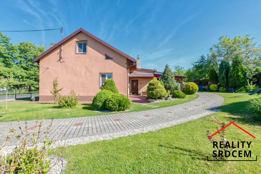 Prodej RD 4+1 s dvojgaráží a s pozemkem 1002 m2, Petrovice u Karviné – Dolní Marklovice
