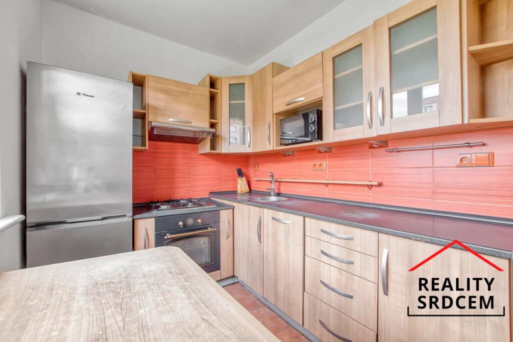 Pronájem družs. bytu o velikosti 2+1+prostorná lodžie/60m2 na ul. Tř. Těreškovové, Karviná – Mizerov