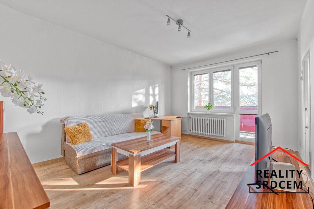Pronájem bytu v os. vlast. 2+1+lodžie/52 m2 na ul. Einsteinova, Karviná – Hranice